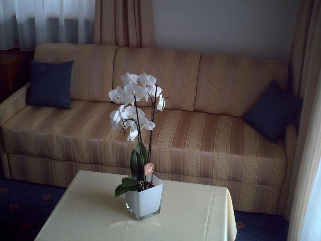Hotel Montani Morter Ngoại thất bức ảnh